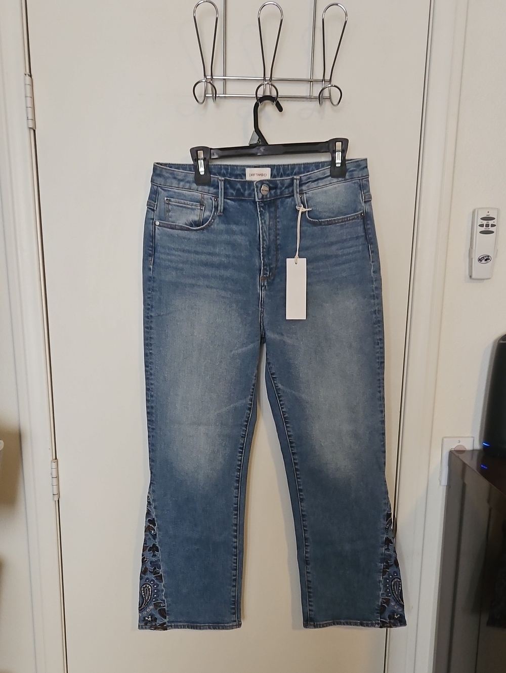 NWT Driftwood Jeans Clara Ankle Flare Leg Jean - Moody Paisley Size 12